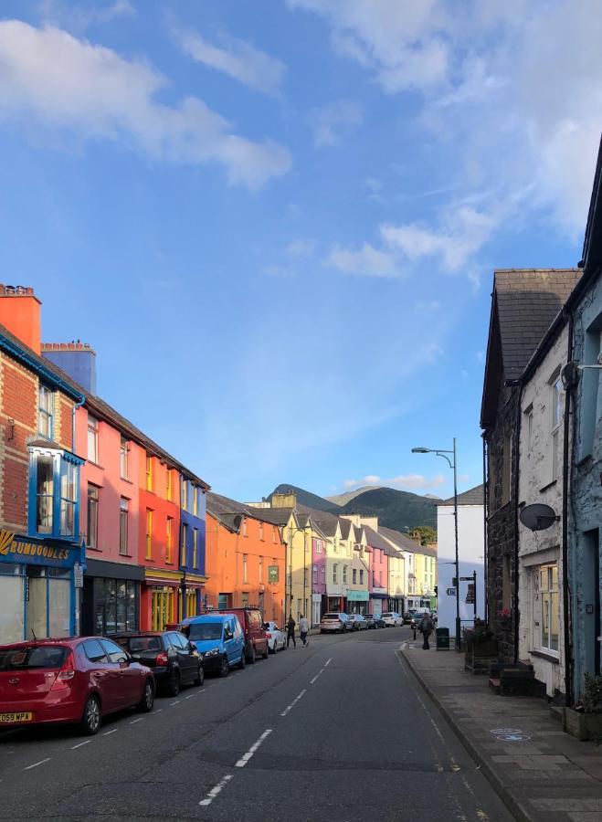 Snowdon Holiday Let, Brand New Home In The Heart Of Llanberis Exterior photo